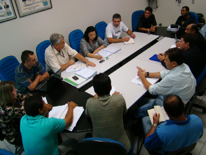 Reunião promove troca de experiências sobre Reforma Administrativa com Funprev